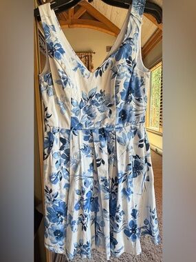 Trixxi White Dress with Blue Floral Print - V-Neck Midi